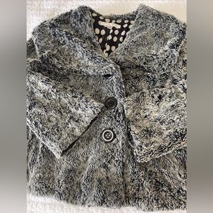 CABI #626 Chinchilly Gray  Faux Fur  Cropped Jacket  Size XS